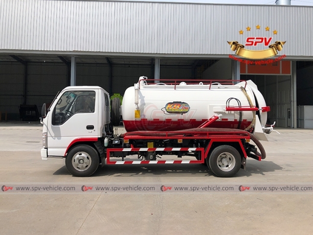 4,000 Litres Wastewater Suction Truck ISUZU