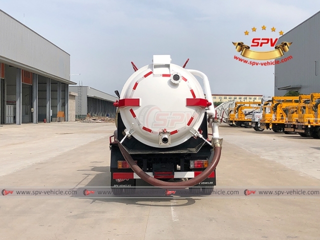 4,000 Litres Wastewater Suction Truck ISUZU
