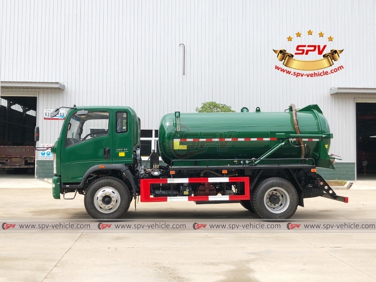 6,000 Litres Sewage Collection Truck SINOTRUK