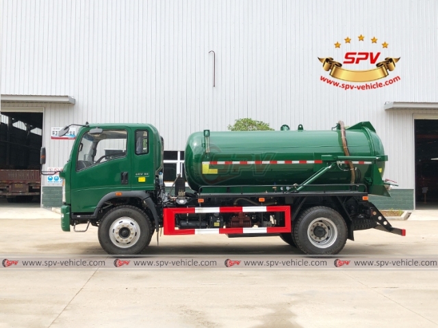 6,000 Litres Sewage Collection Truck SINOTRUK