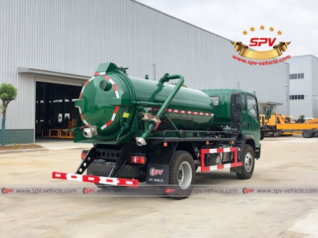6,000 Litres Sewage Collection Truck SINOTRUK
