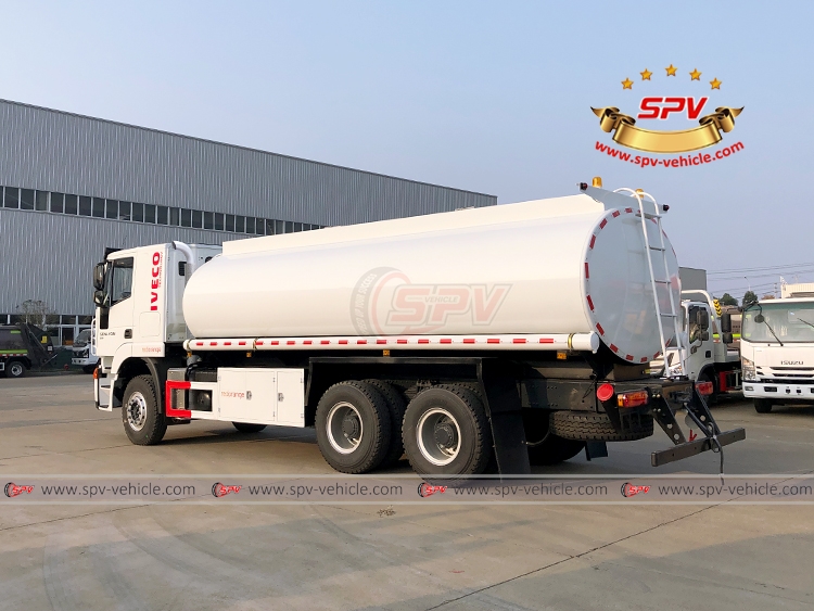 18,000 Litres Fuel Dispensing Truck IVECO - Rear Left