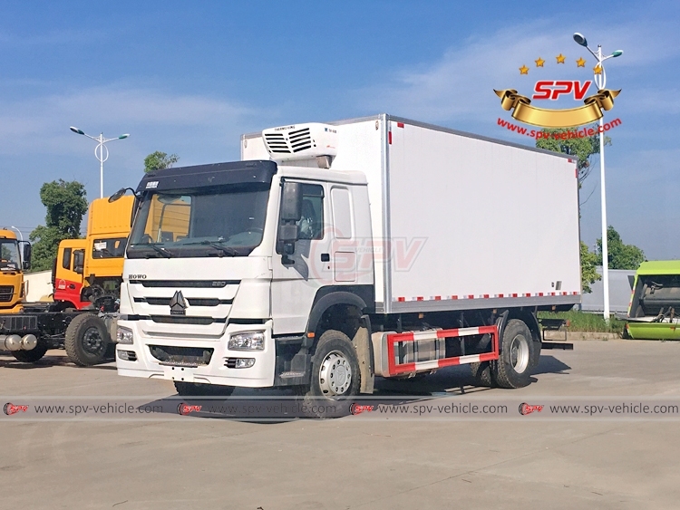 10 Tons Reefer Van Truck SINOTRUK