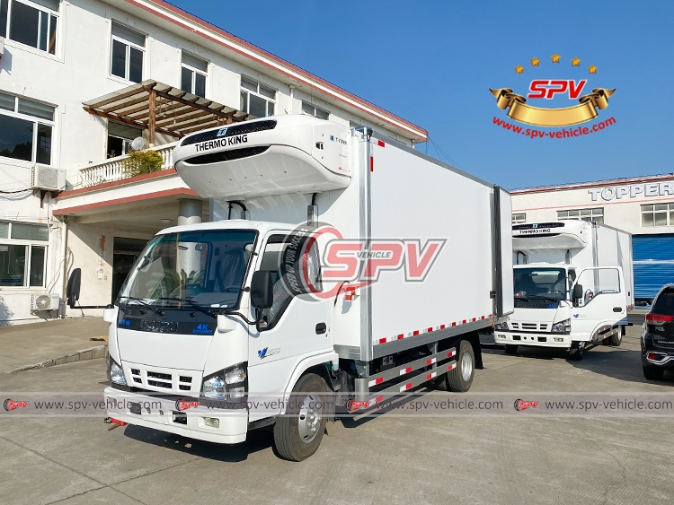 5 Ton Reefer Delivery Truck ISUZU - Front Left