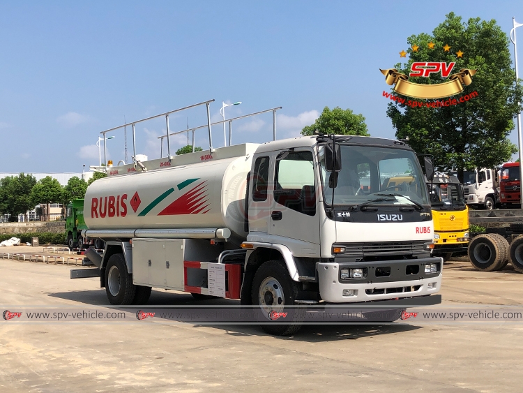 15,000 Litres Fuel Transfer Truck ISUZU - Front Right