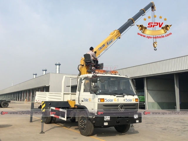 8 Ton Telescopic Crane Cargo Truck DONGFENG