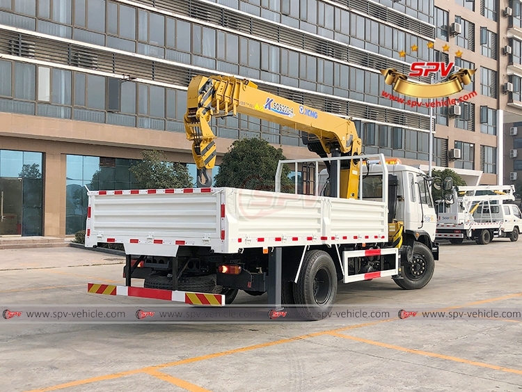 8 Ton Telescopic Crane Cargo Truck DONGFENG