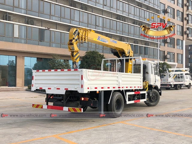 8 Ton Telescopic Crane Cargo Truck DONGFENG