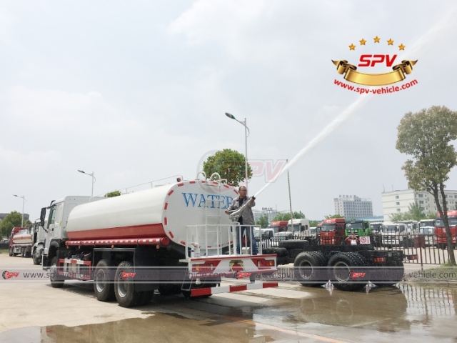 20,000 Litres Water Spraying Truck SINOTRUK RHD