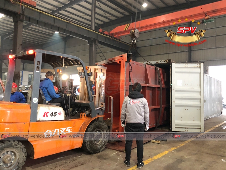 10 CBM Junk Compressed Topbody - Loading into Container