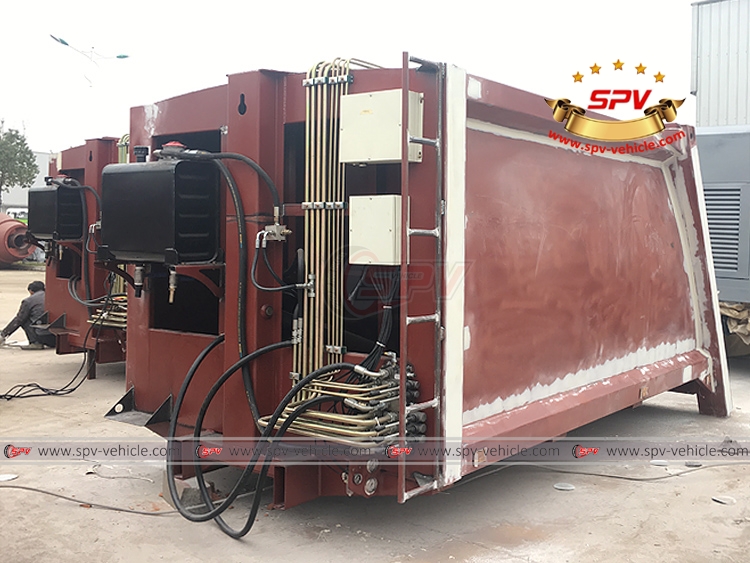 10 CBM Trash Compactor Body - Front Left