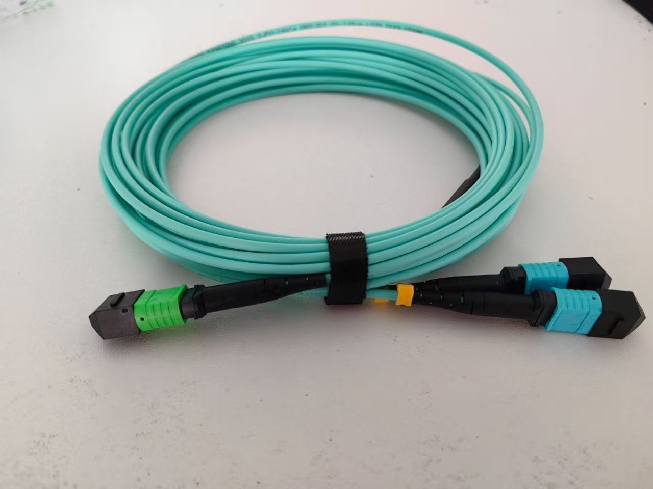 12-Core MPO to LC Fan-out Fiber Patch Cord | OM3 / OM4 Aqua Multimode Breakout Cable for 40G/100G QSFP Data Centers