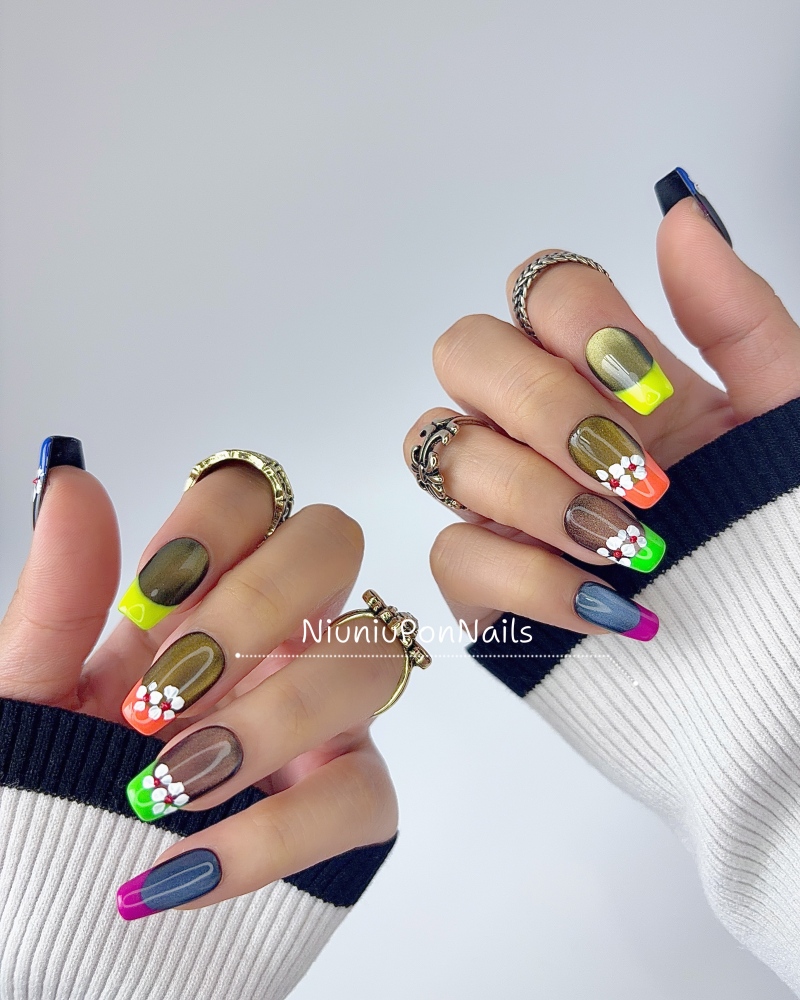 Contrast Cat Eye Flower-29
