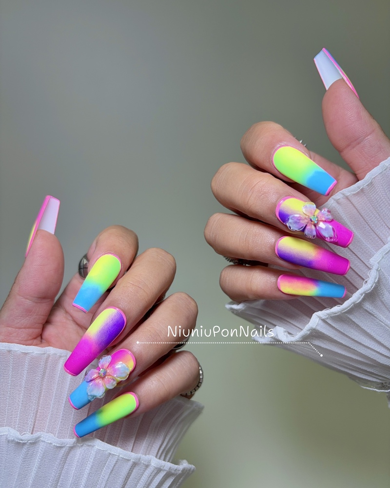 Neon Blossom-90