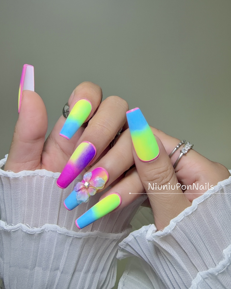 Neon Blossom-90