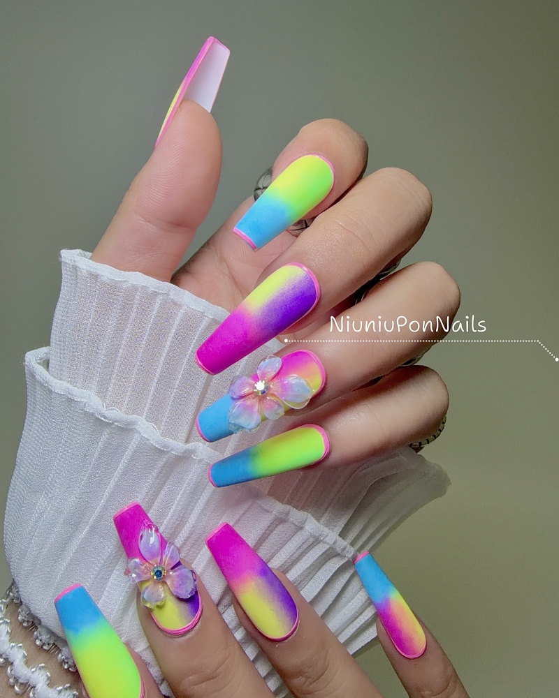 Neon Blossom-90