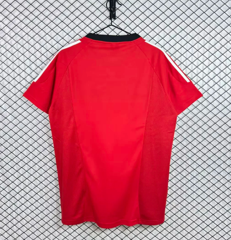Retro 2002-2004 Bayer Leverkusen Home Jersey - Classic Red Black Striped Football Shirt S-2XL