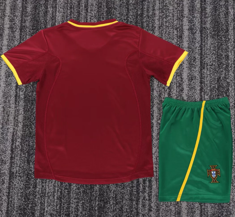 Portugal 2000 Home Kids Retro Long Sleeve Jersey - Figo 7 Rui Costa 10 Burgundy Children's Football Kit