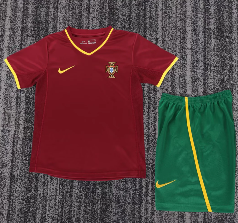 Portugal 2000 Home Kids Retro Long Sleeve Jersey - Figo 7 Rui Costa 10 Burgundy Children's Football Kit