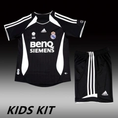 2006-07 REAL MADRID THIRD AWAY KIDS KIT