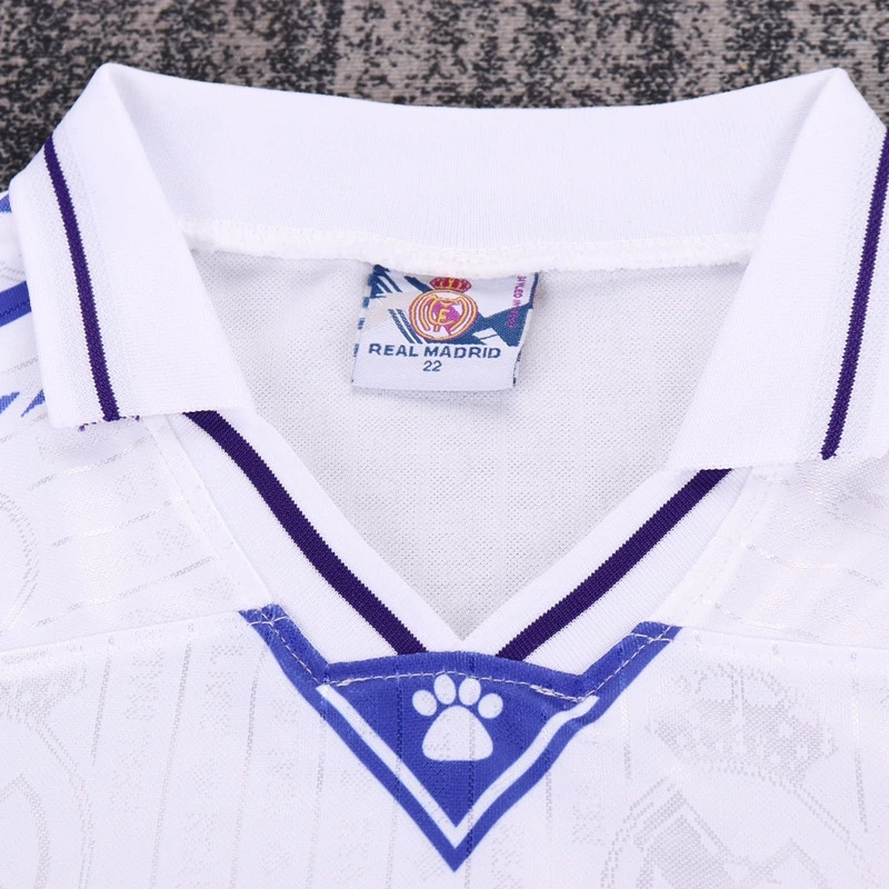 1996-97 REAL MADRID HOME KIDS KIT