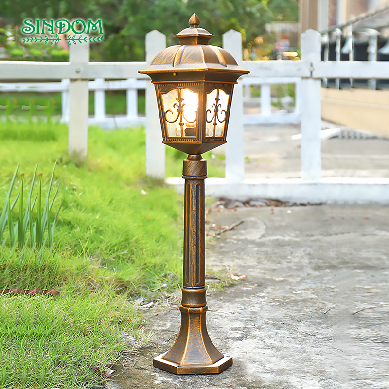 Contemporary Aluminum Lawn Lights for Garden, Pathway and Courtyard Lighting