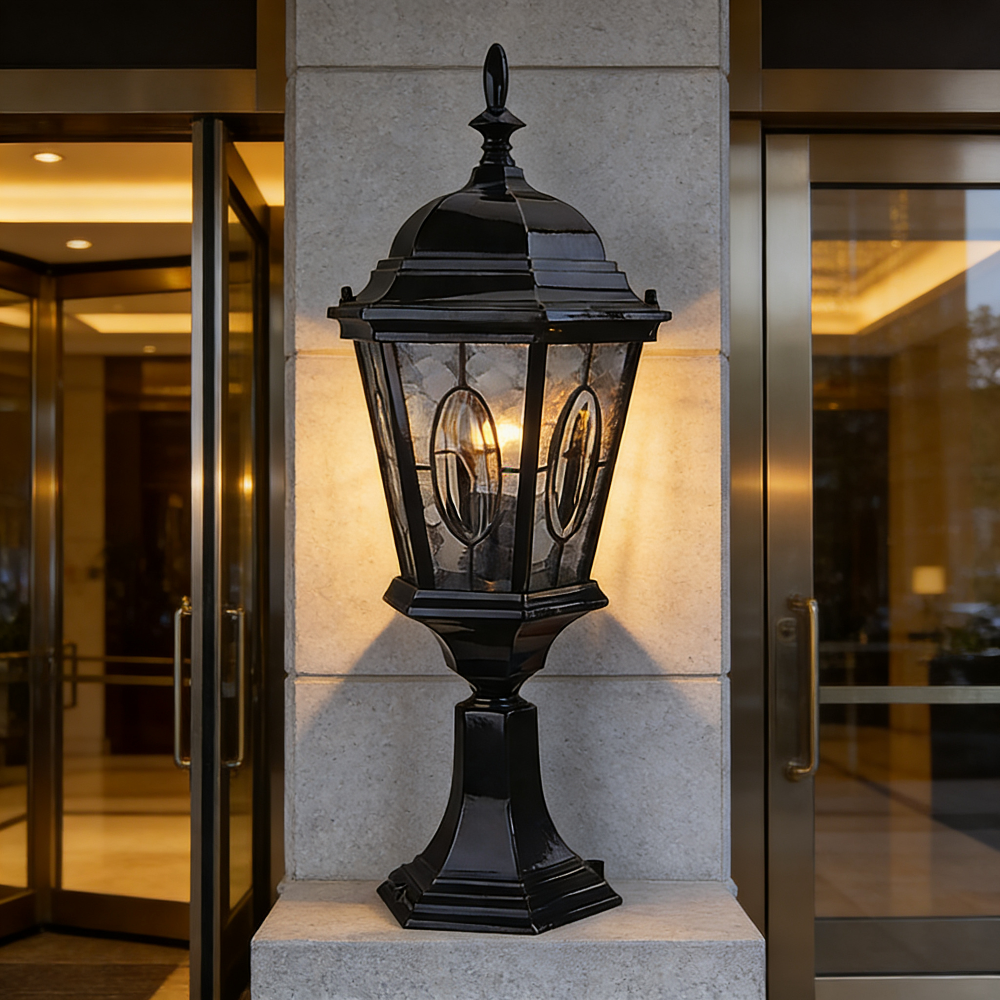 Stylish Aluminum Outdoor Pillar Lamps for Fence Columns and Driveway Lighting