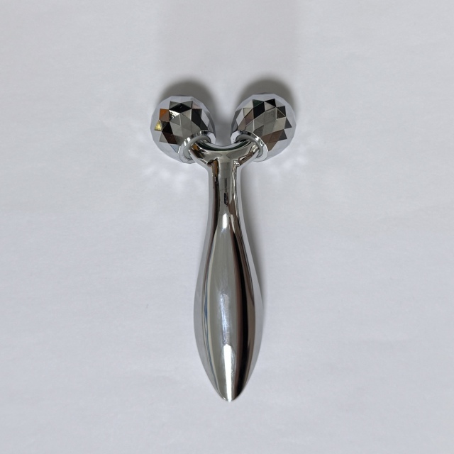 3D Diamond Cut Metal Dual Ball Face Massager