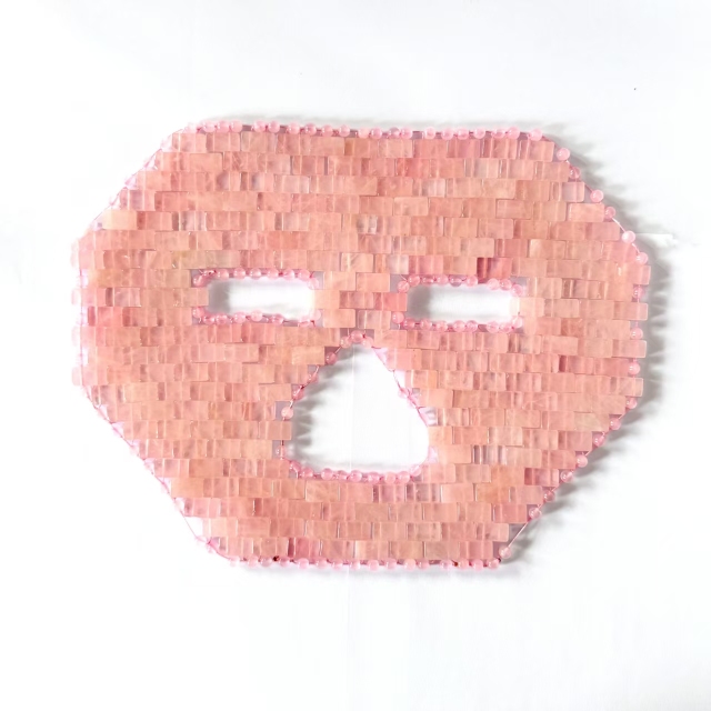 wholesale natural rose quartz beauty salon use mask face massage stone