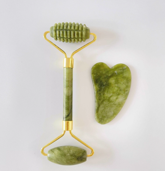 face lifting green xiuyan jade beauty tools ice roller gua sha tool with box