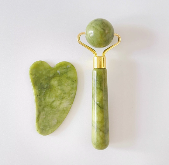 face lifting green xiuyan jade beauty tools ice roller gua sha tool with box