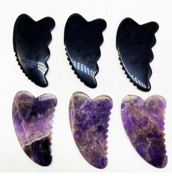 heart shaped with teeth purple color spa use ice cool cold amethyst stone massager body guasha