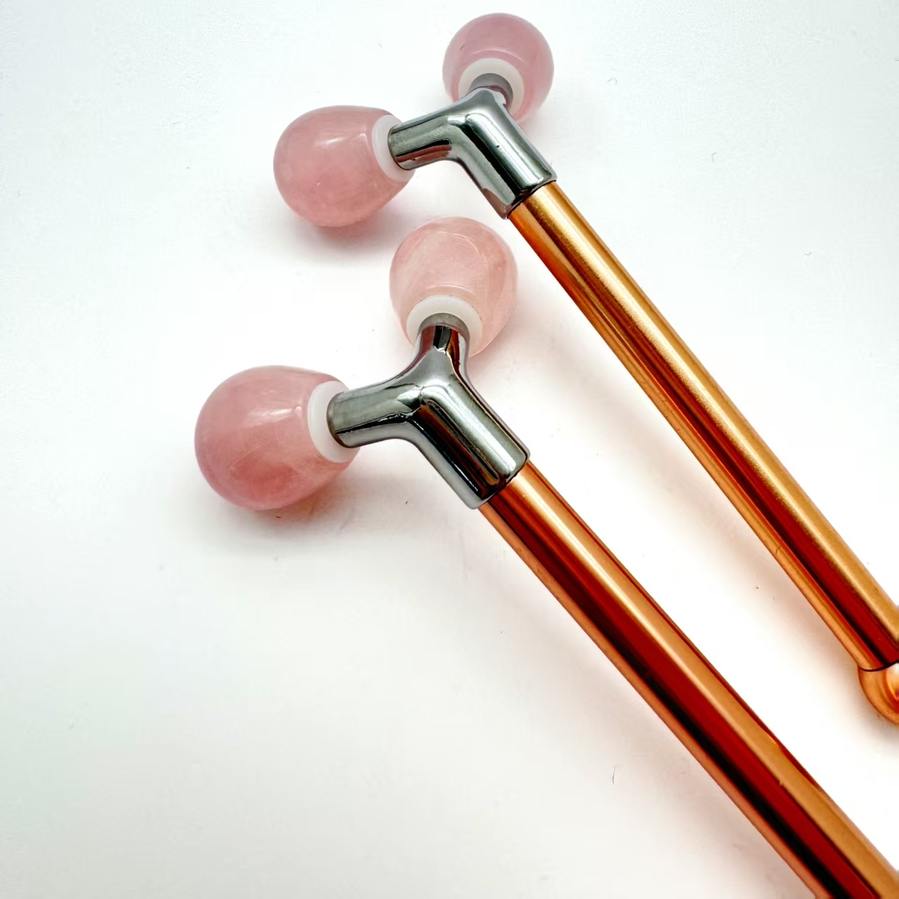 women use beauty tools natural stone rose quartz jade 360 degree rotation face lift massager 3d face roller