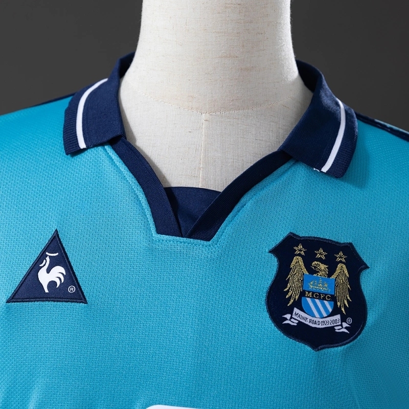 2002-03 MANCHESTER CITY HOME