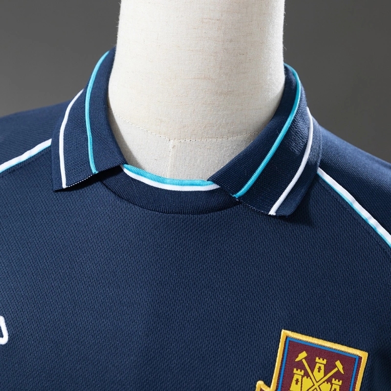 1999-01 WEST HAM UNITED THIRD AWAY