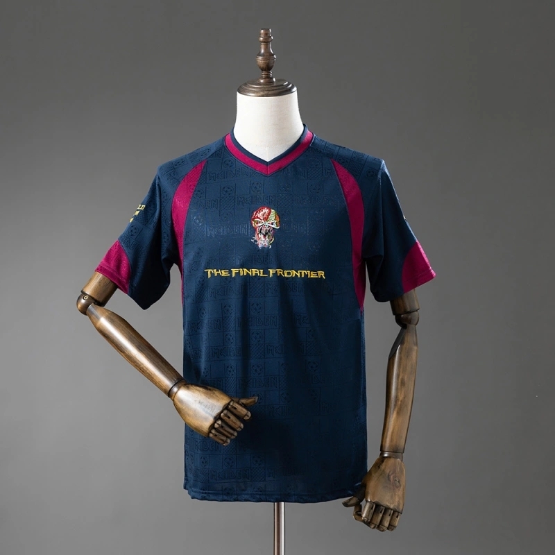2010 WEST HAM UNITED HOME (IRON LADY)