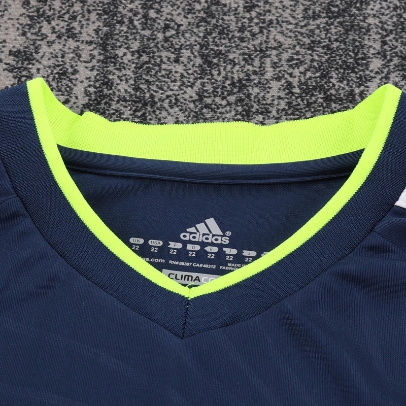 2010-11 REAL MADRID AWAY KIDS KIT