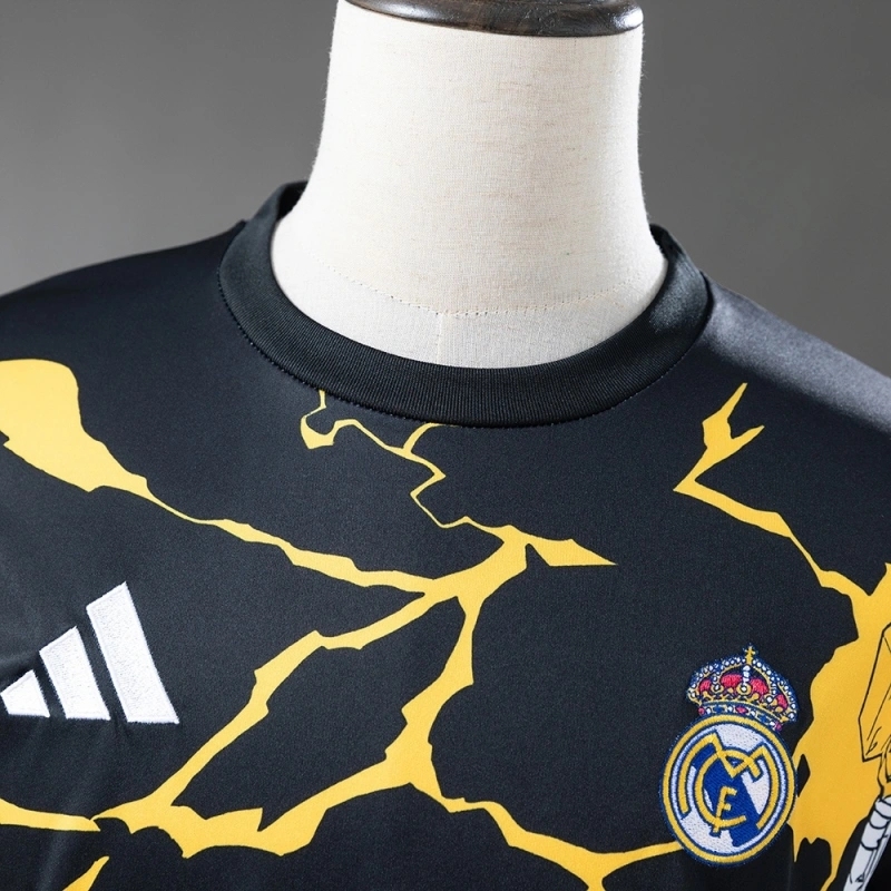2025-26 REAL MADRID MARVEL T-SHIRT NEGRA