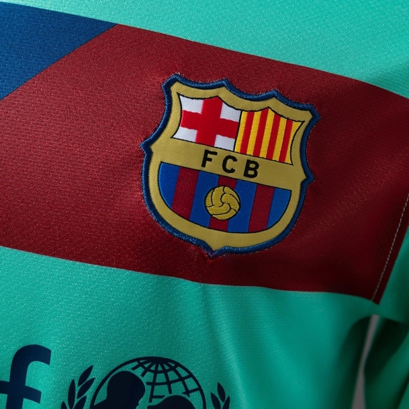 2010-11 BARCELONA AWAY LONG SLEEVE