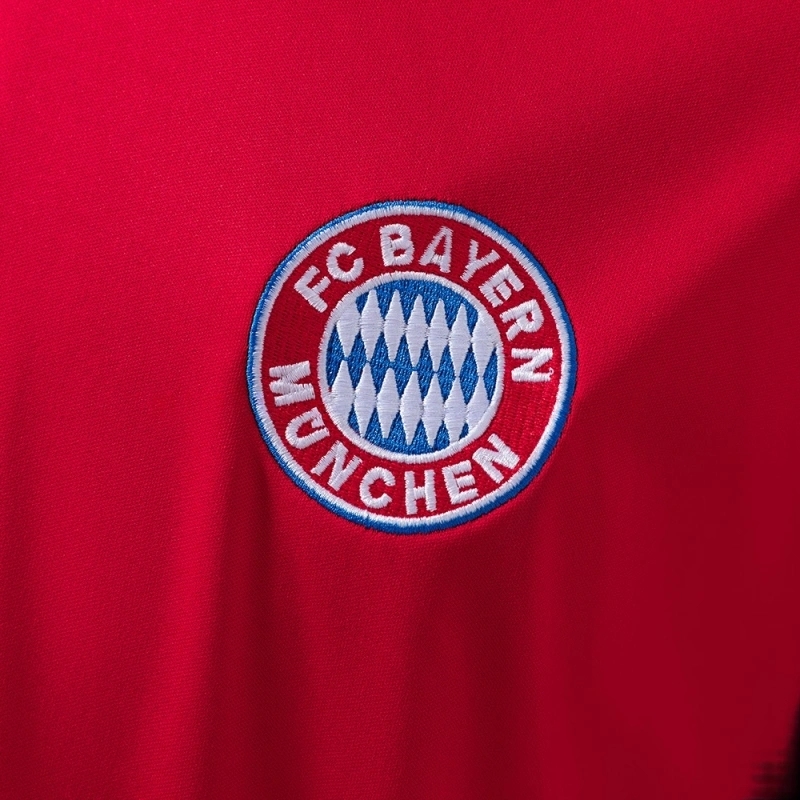 2000-01 BAYERN MUNICH HOME