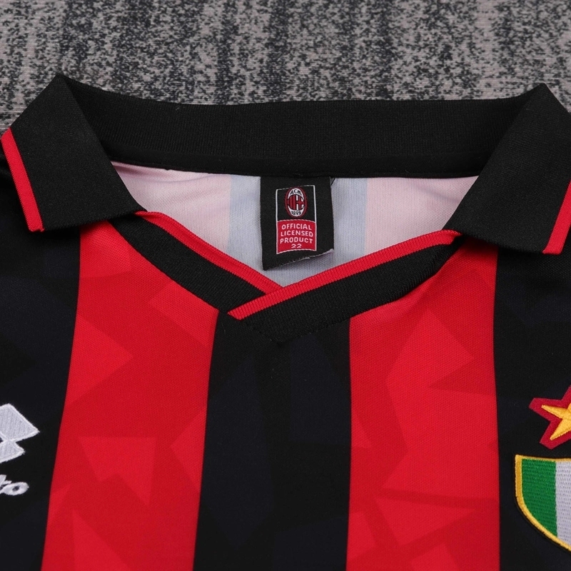 1993-94 AC MILAN HOME KIDS KIT