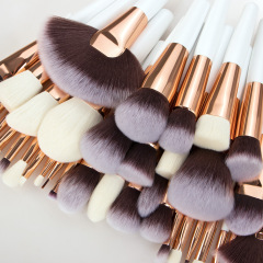 40-piece portable makeup brush set, complete makeup tool set including powder brush, foundation brush, eyeshadow brush, setting powder brush, and concealer brush.