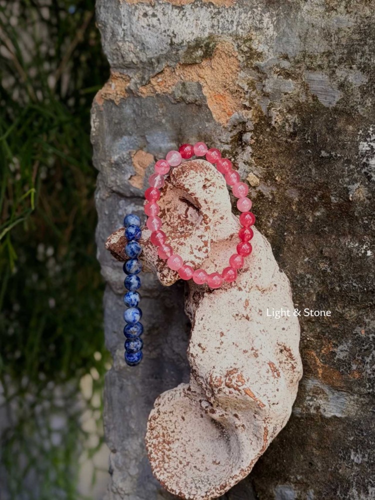 Strawberry Crystal: The Gentle Whisper of Love's Sweetness