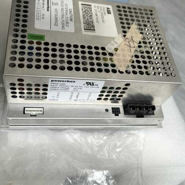 ABB DSQC661 3HAC 026253-001 3HAC026253-001 Powerbox PBSE1095