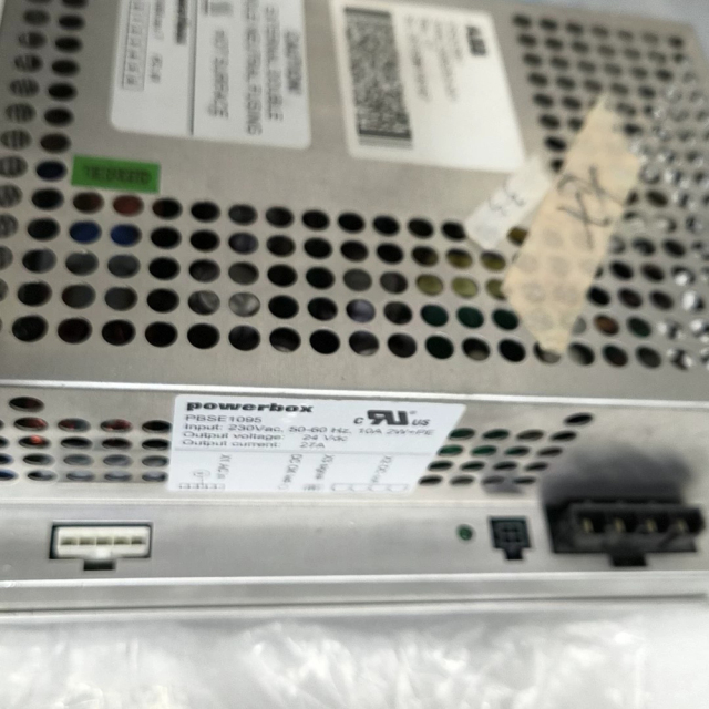 ABB DSQC661 3HAC 026253-001 3HAC026253-001 Powerbox PBSE1095