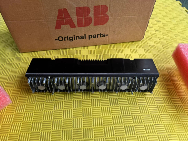 ABB 3HAC14551-2/06A Servo Drive Unit Rectifier