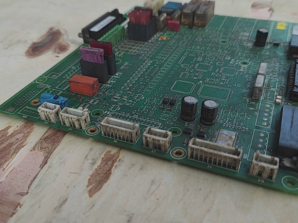 KUKA 00-127-754 CI3 Safety Circuit Board