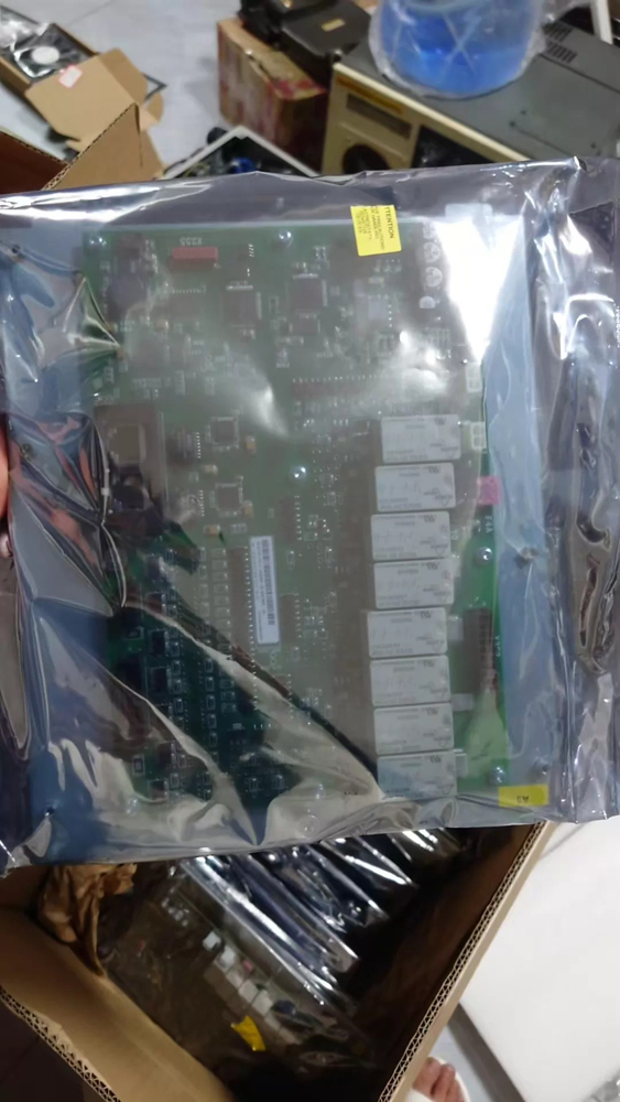 KUKA 00-161-116 KRC4 Robotic Controller Standard Safety Interface Board SIB