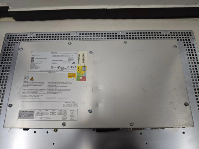 Siemens 6AV7240-3ED07-0HA3 Industrial Computer