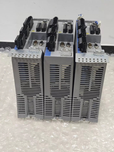 Kollmorgen AKD-P00307-NBEC-0000 Servo Drive